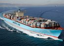 Emma Maersk, obří, 397 metrů dlouhá kontejnerová loď