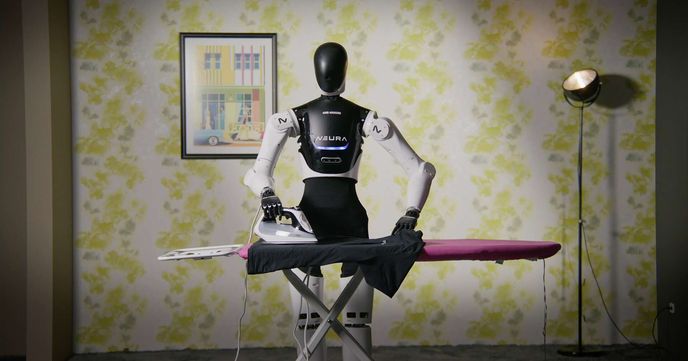 4NE1 od německého výrobce Neura Robotics z Metzingenu. 4NE1 od německého výrobce Neura Robotics z Metzingenu.
