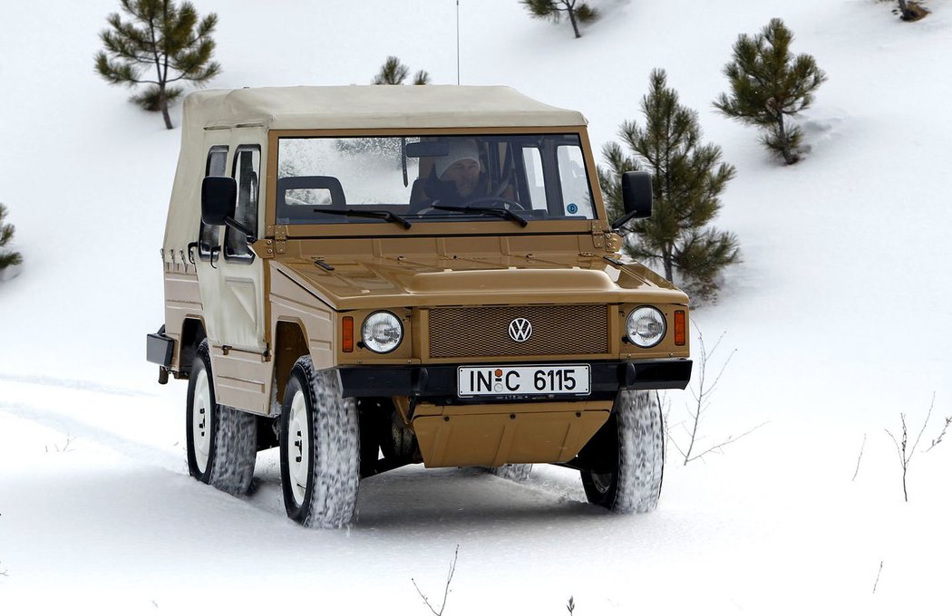 Předlohou pro pohon quattro se stal vojenský Volkswagen Iltis (Type 183), který se při testech na sněhu ukázal jako daleko schopnější než mnohem silnější audi s pohonem předních kol