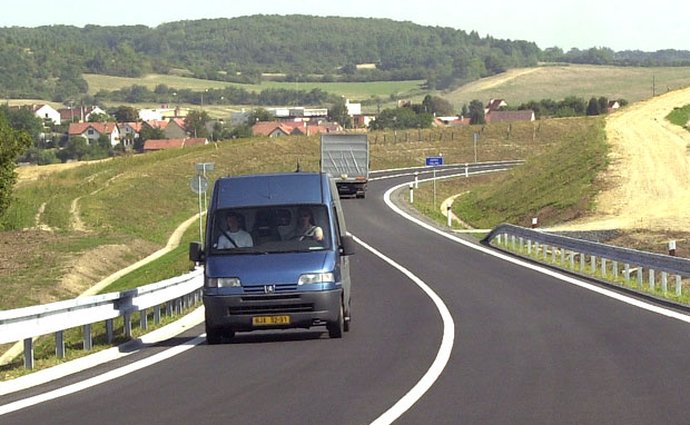 Jak to nakonec bude s mýtem na silnicích 1. třídy?