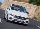 Daimleru prudce klesl zisk, z části kvůli obchodním sporům