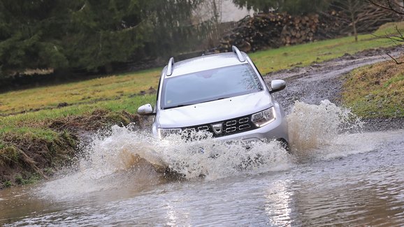 Dacia Duster se díky svému úspěchu dočká dalších derivátů. Přijde i pick-up