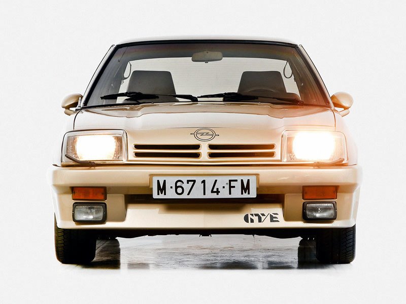 Opel Manta GT/E (1982)