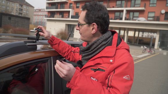 Video: Díky této vychytávce je nová Dacia Sandero chalupářským snem