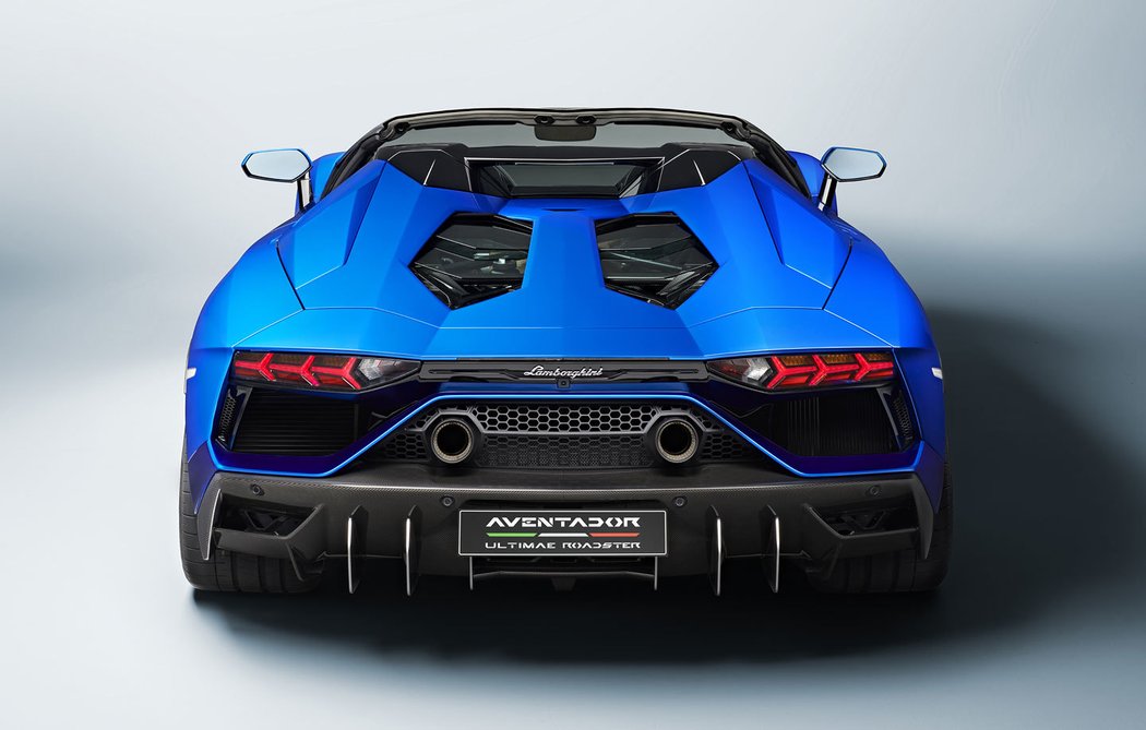 Lamborghini Aventador LP 780-4 Ultimae Roadster