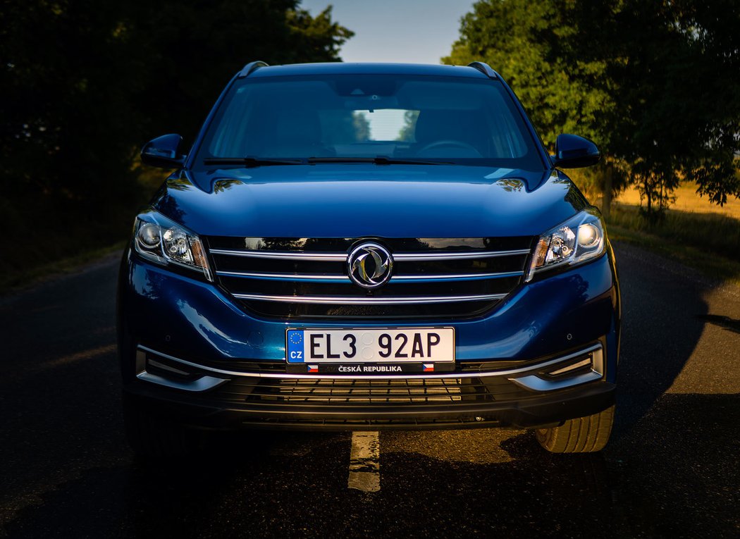 Dongfeng Seres 3