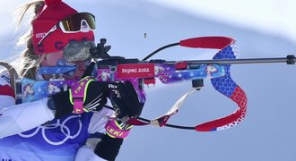 Biatlon: Davidová se k medailistkám nepřidá, naposledy dojela čtvrtá