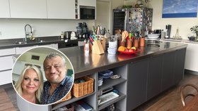 Na návštěvě u Romana Vaňka: Téměř 8 tisíc kuchařek a jídelních lístků