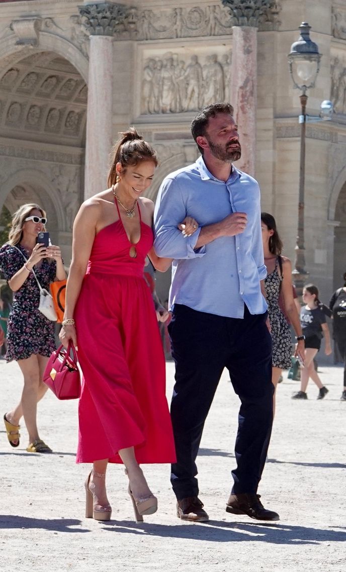 J.Lo a Ben Affleck na líbánkách v Paříži