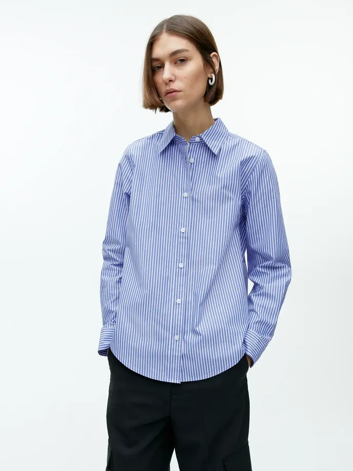 Pruhovaná košile, Arket, 59 eur, arket.com Pruhovaná košile, Arket, 59 eur, arket.com