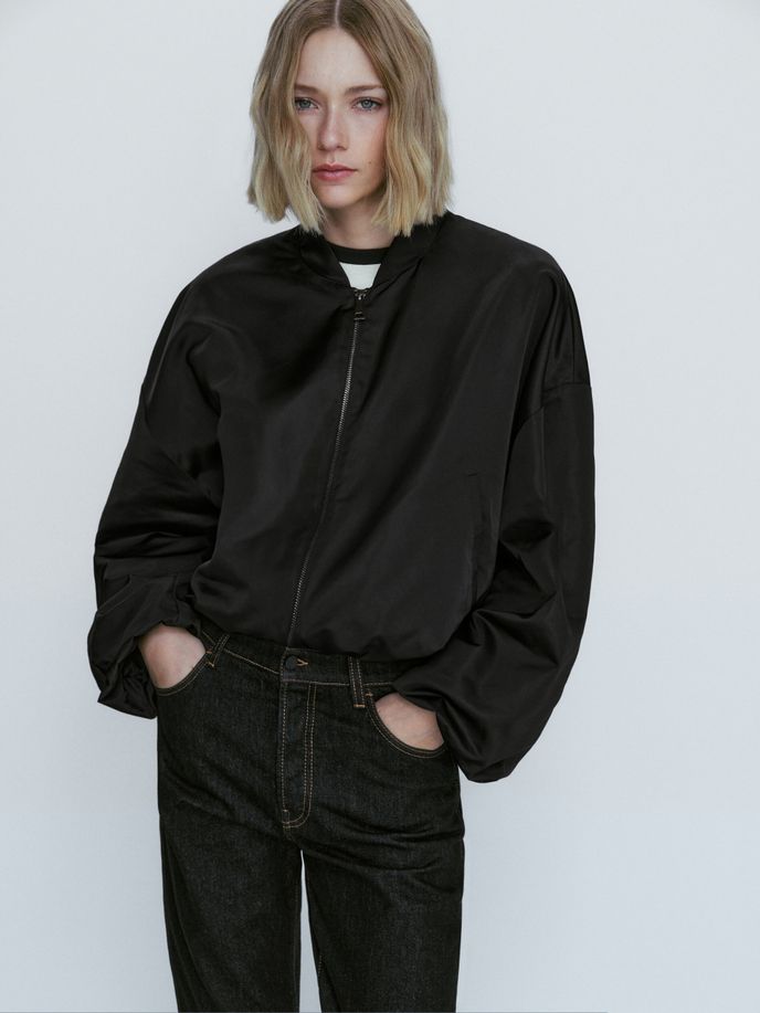 Massimo Dutti, 2795 Kč, massimodutti.com / Zdroj: Archiv firem Massimo Dutti, 2795 Kč, massimodutti.com / Zdroj: Archiv firem