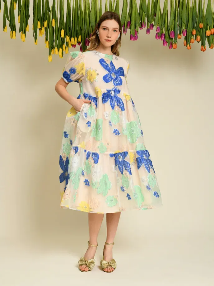 Sister Jane, 220 eur, sisterjane.com Sister Jane, 220 eur, sisterjane.com