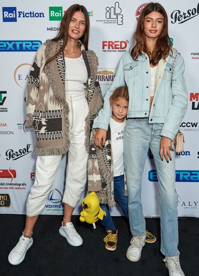 Modelka Bianca Balti s dcerami Matildou a Miou