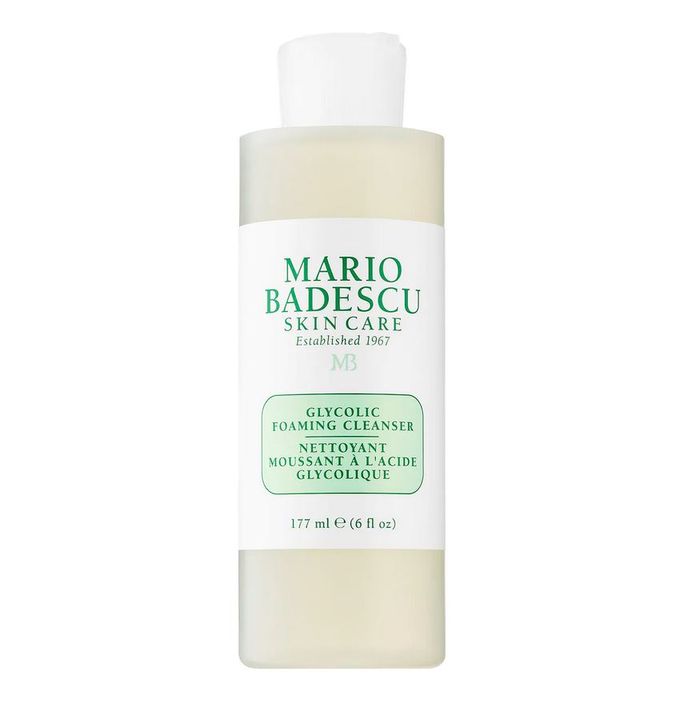 Čistící pěna Glycolic Foaming Cleanser, Mario Badescu, 490 Kč, sephora.cz