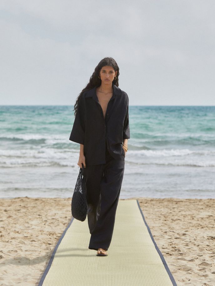 Massimo Dutti, 2295 Kč, massimodutti.com4 Massimo Dutti, 2295 Kč, massimodutti.com4