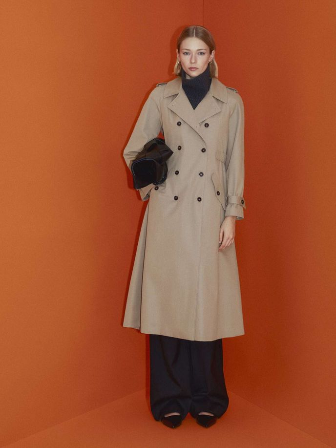 Bavlněný, Massimo Dutti, 6595 Kč, massimodutti.com / Zdroj: Archiv firem Bavlněný, Massimo Dutti, 6595 Kč, massimodutti.com / Zdroj: Archiv firem