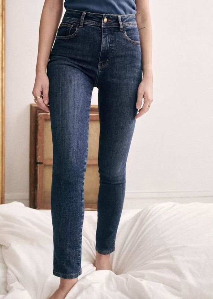 Slim džíny, Sézane, 100 eur, sezane.com