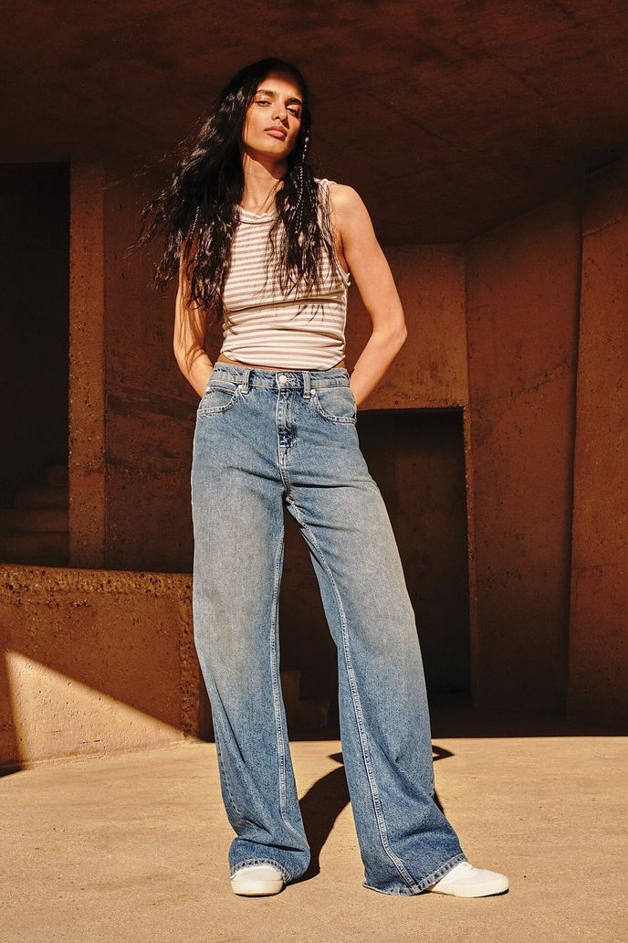 Free People, 90 eur, freepeople.com2 / Zdroj: Archiv firem Free People, 90 eur, freepeople.com2 / Zdroj: Archiv firem