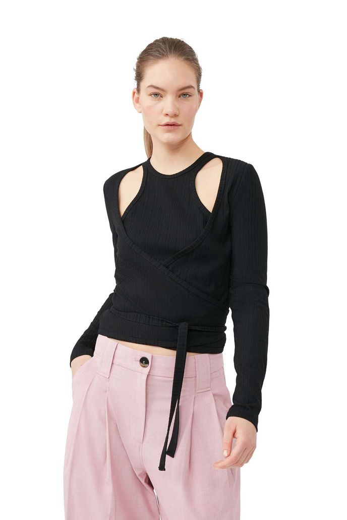 Top, Ganni, 175 eur, ganni.com Top, Ganni, 175 eur, ganni.com