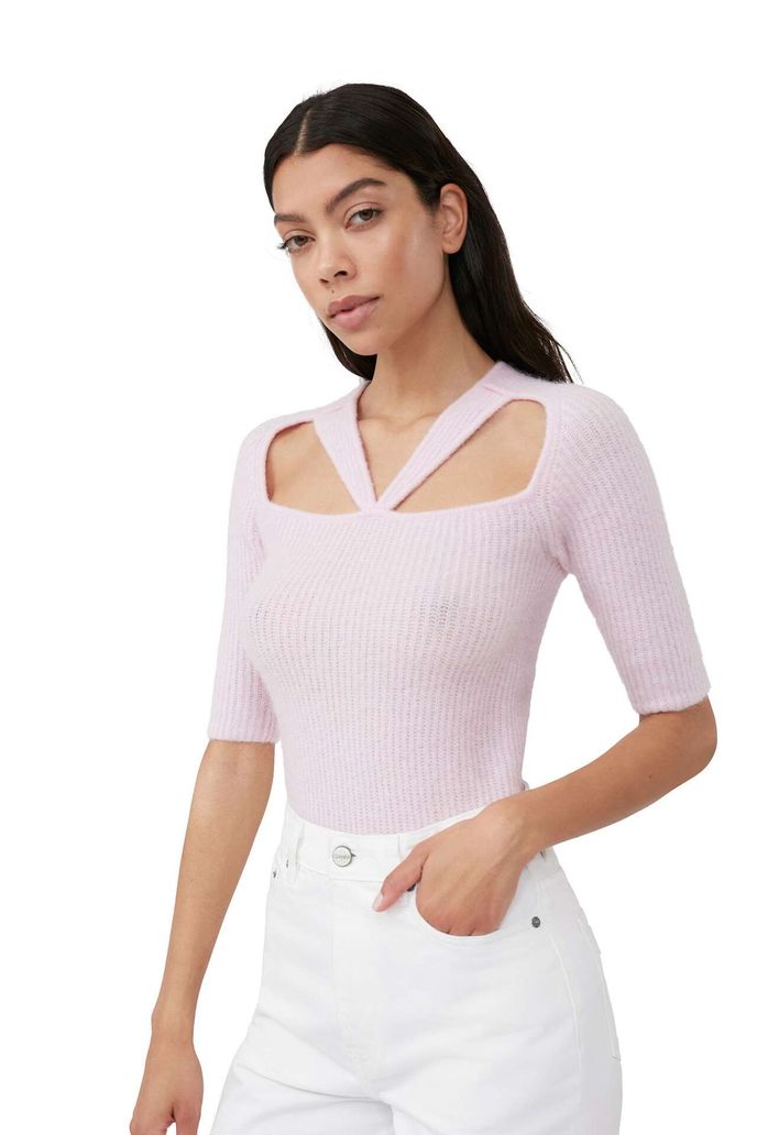 Top, Ganni, 195 eur, ganni.com Top, Ganni, 195 eur, ganni.com