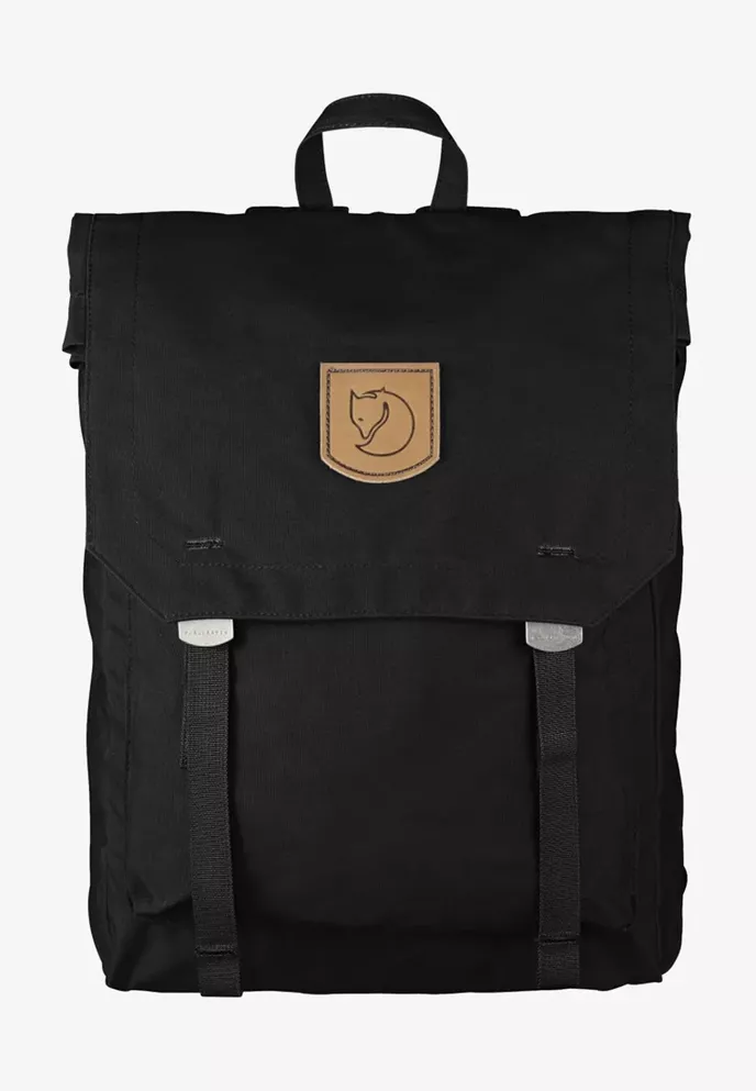 Fjällräven, 5200 Kč, zalando.cz