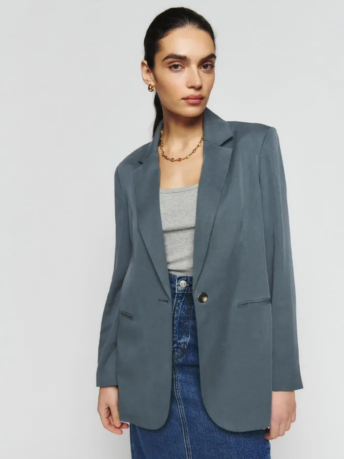 Reformation, 8850 Kč, thereformation.com Reformation, 8850 Kč, thereformation.com