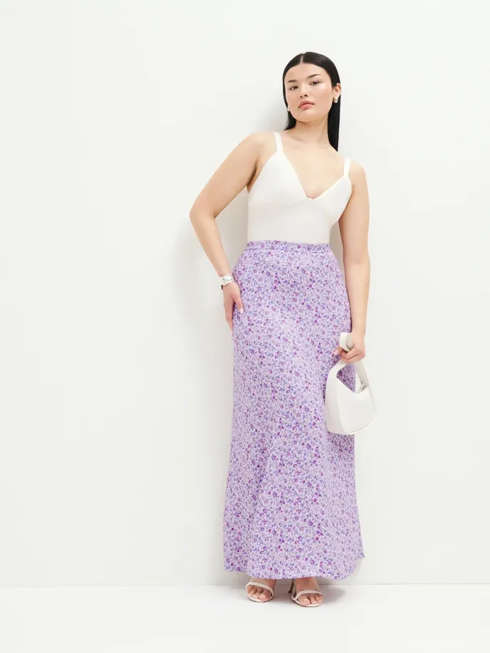 Reformation, 5400 Kč, thereformation.com Reformation, 5400 Kč, thereformation.com