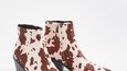 Kožené kotníkové boty s kravím vzorem, Reserved, 2299 Kč