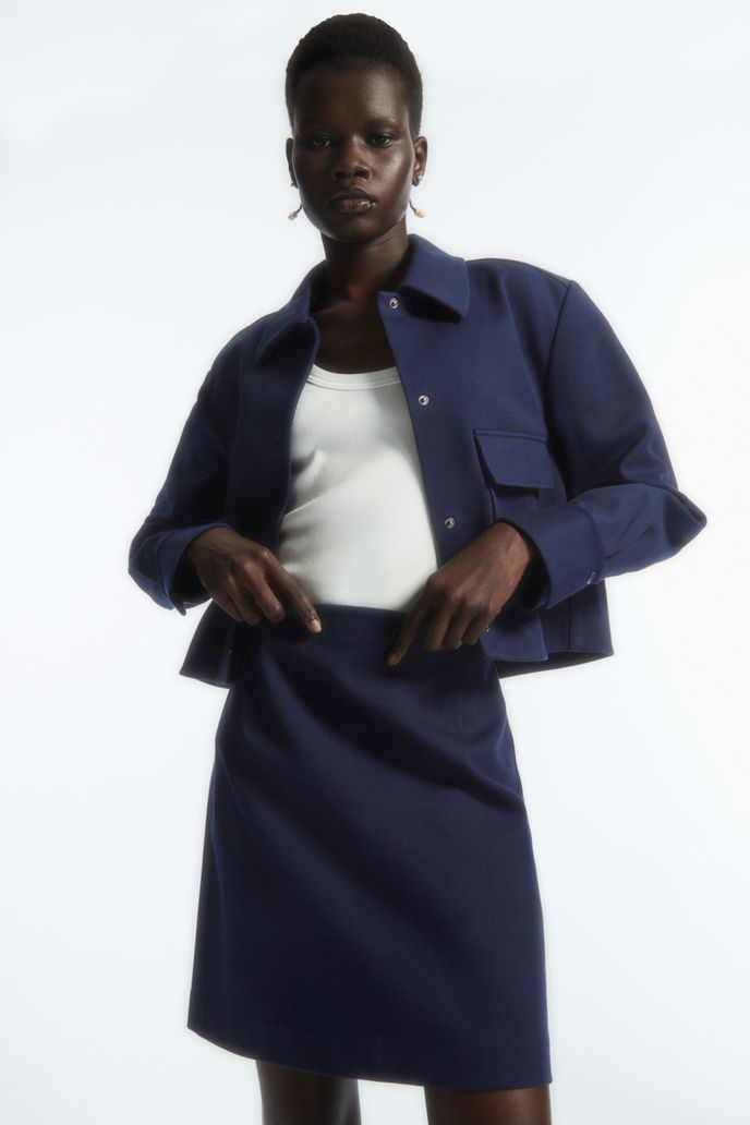 COS, 59 eur, cos.com COS, 59 eur, cos.com