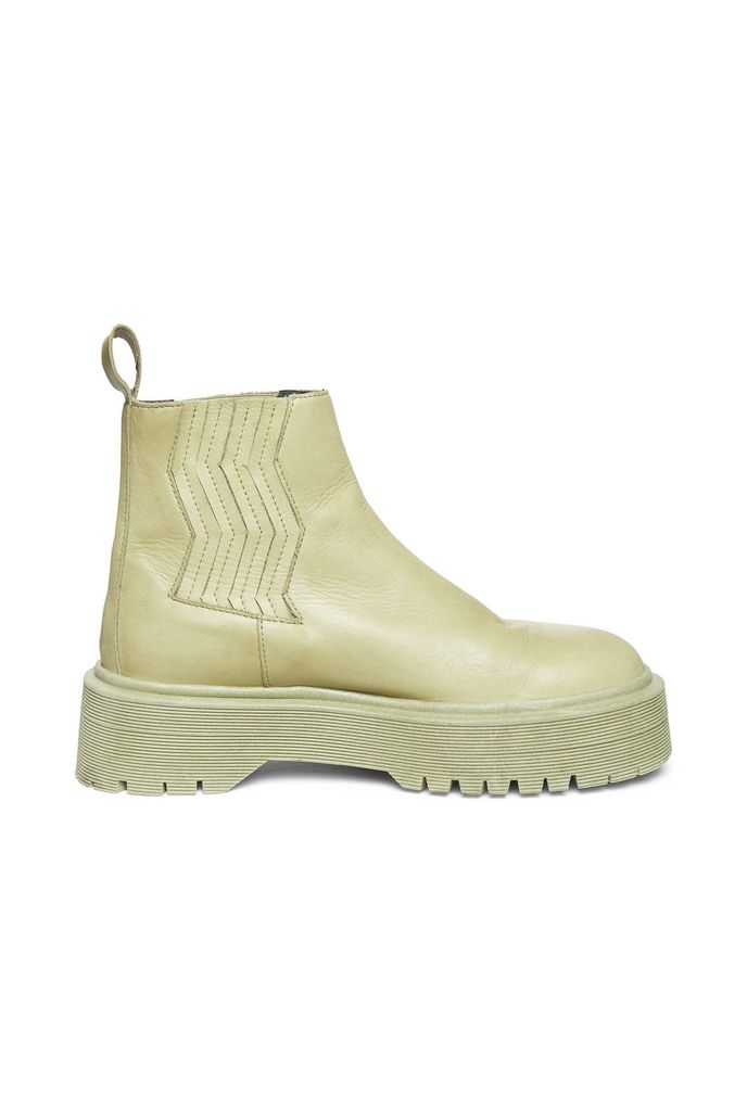 Gestuz, 269 eur, gestuz.com Gestuz, 269 eur, gestuz.com