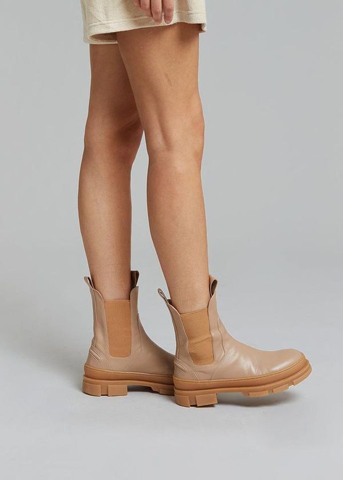 Emili Sindlev x Bettina Vermillon, 490 eur, thefrankieshop.com Emili Sindlev x Bettina Vermillon, 490 eur, thefrankieshop.com