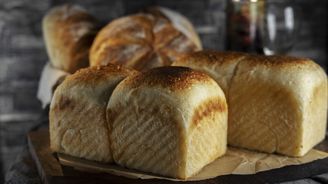 Má zlatou kůrku a krásně voní: Nejlepší domácí toastový chléb