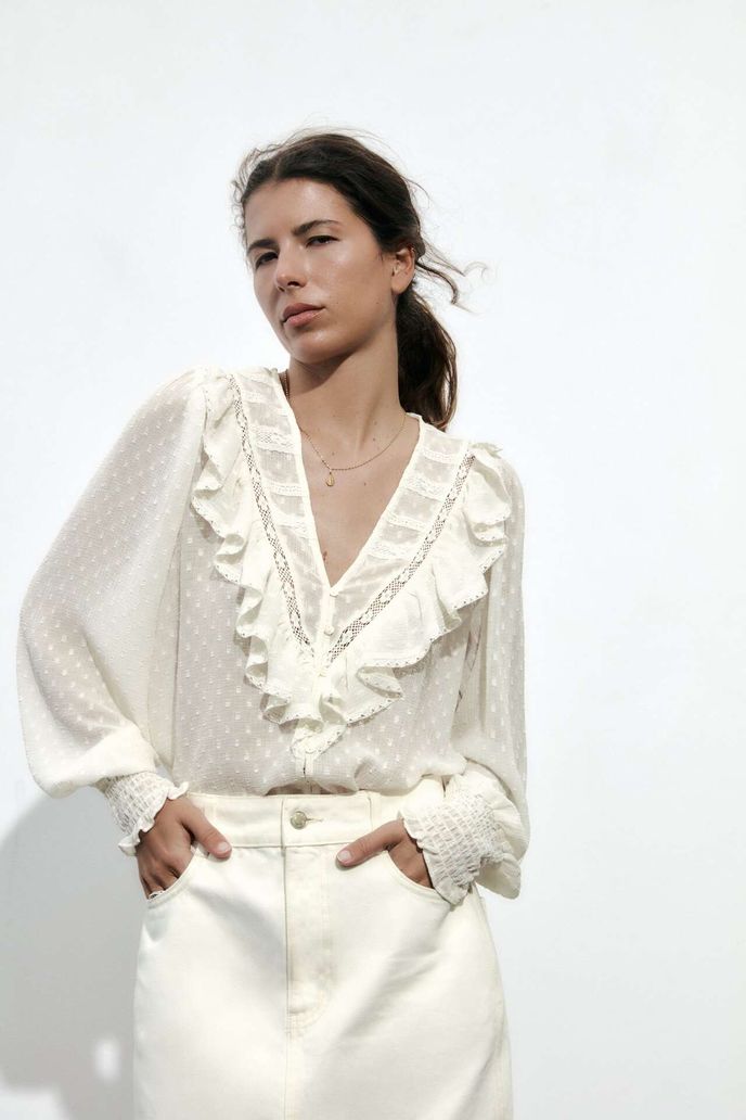 Halenka, Zara, 699 Kč, zara.com Halenka, Zara, 699 Kč, zara.com