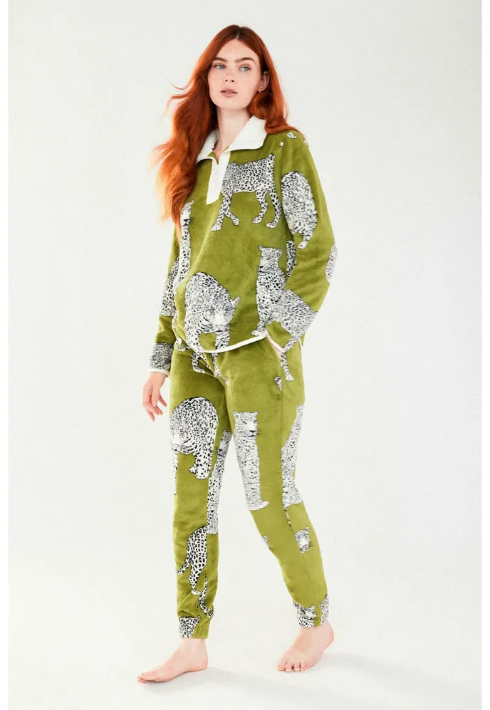 Domácí set, Chelsea Peers, 16590 Kč, zalando.cz Domácí set, Chelsea Peers, 16590 Kč, zalando.cz