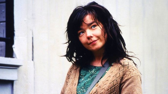 Zpěvačka Björk ve filmu Tanec v temnotách.