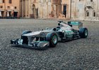 První mercedes Lewise Hamiltona se stal nejdražším monopostem F1 moderní éry