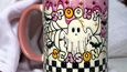 Hrnek Spooky Season, od 298 Kč, etsy.com