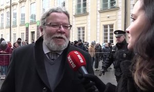 Alexandr Vondra na pohřbu Karla Schwarzenberga: Byl to poslední kavalír v Čechách!