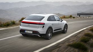 Porsche Macan Turbo Porsche Macan Turbo