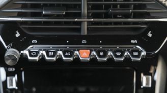 Peugeot 2008 GT 1.2 PureTech 130 Peugeot 2008 GT 1.2 PureTech 130