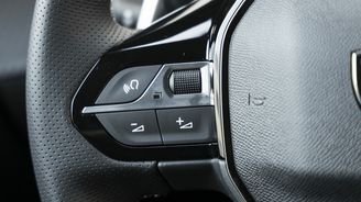 Peugeot 2008 GT 1.2 PureTech 130 Peugeot 2008 GT 1.2 PureTech 130