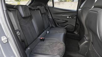 Peugeot 2008 GT 1.2 PureTech 130 Peugeot 2008 GT 1.2 PureTech 130