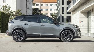 Peugeot 2008 GT 1.2 PureTech 130 Peugeot 2008 GT 1.2 PureTech 130