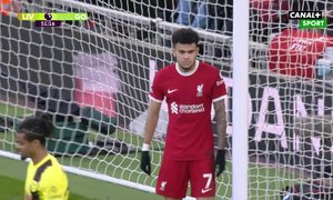 SESTŘIH: Liverpool - Burnley 3:1. Reds doma nezaváhali, trefil se i Darwin