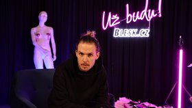 Už budu! Sexuální dobrodružství nezažívají jen výstřední lidé, říká básník