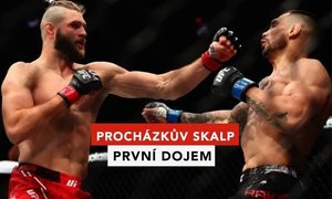 Procházkův vítězný chaos! Nástupovka z Rizinu a bouře, samuraj vyzval i moderátora | UFC 300