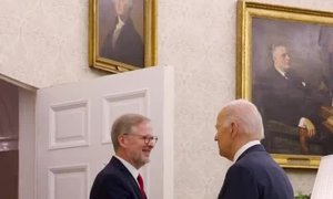 Biden se pochlubil videem s Fialou: Úsměvy a vřelé přivítání