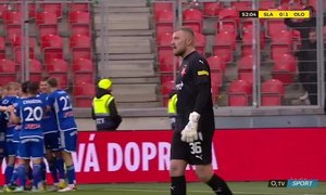 Slavia - Olomouc: Šok! Pokorný z první šance Sigmy proměnil standardku, 0:1
