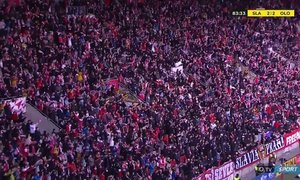 Slavia - Olomouc: Chytil dotlačil míč do sítě - 2:2. Nebyl ale před tím Bořil v ofsajdu?