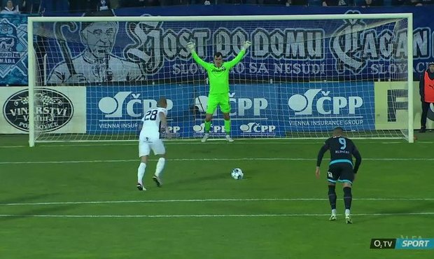 Slovácko - Plzeň: Daníček srovnal z penalty, 1:1